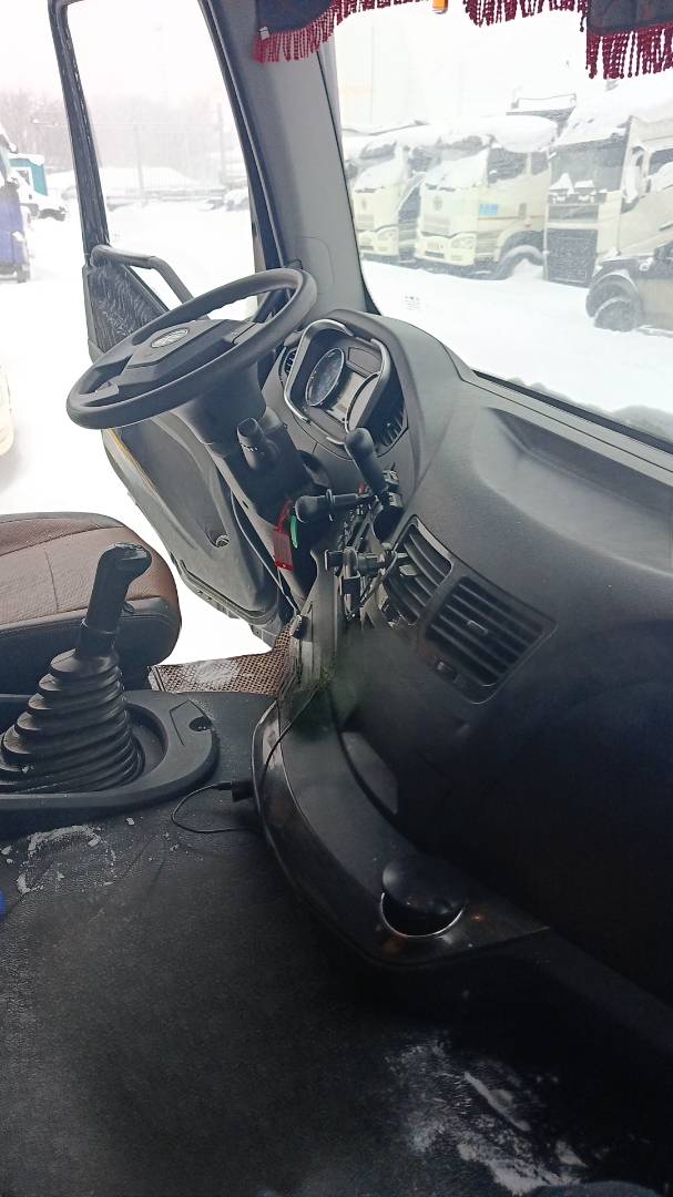 FAW CA3250P66K24T1E5 6х4,  29 421 км, 2024 года в лизинг