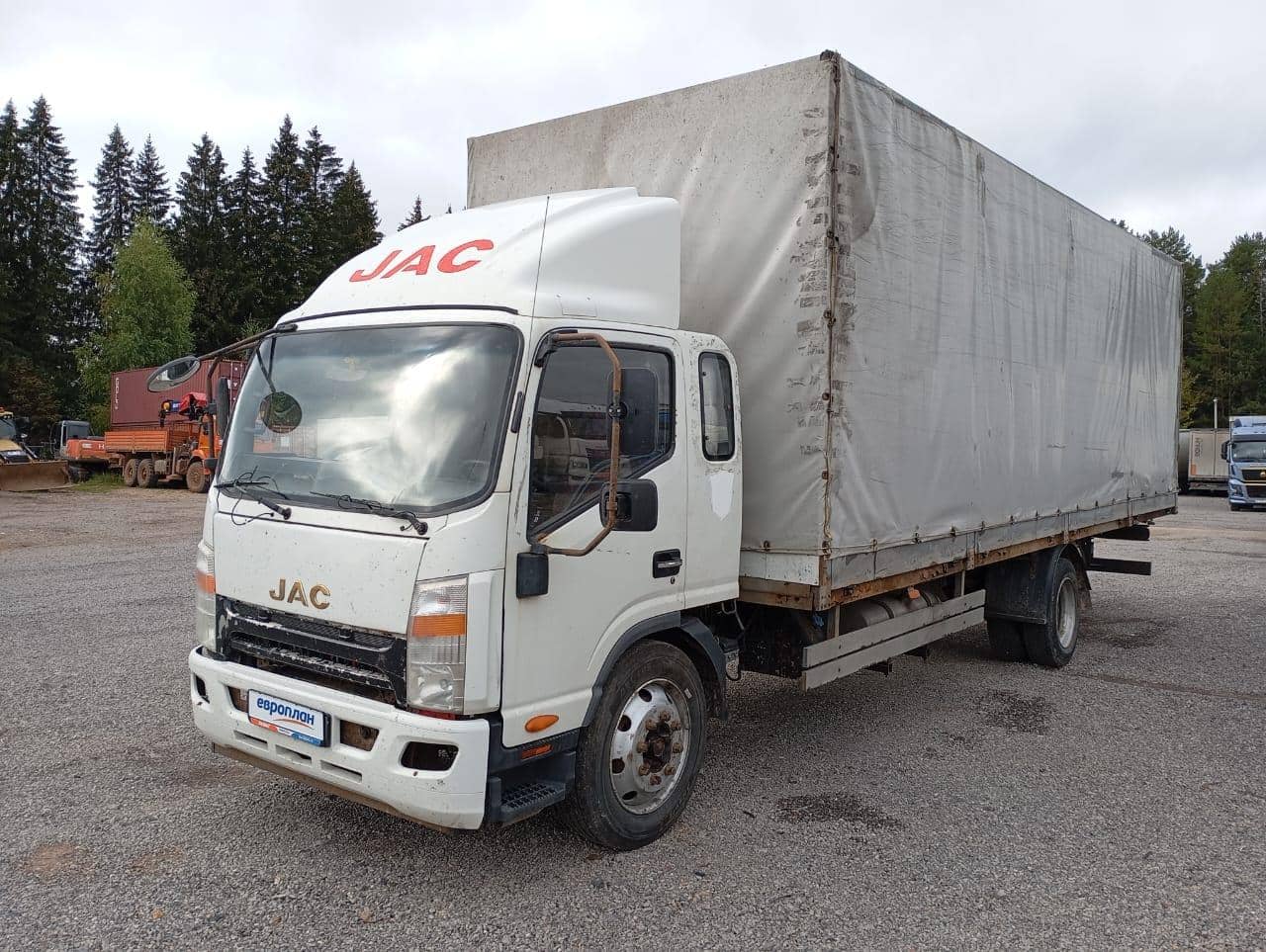 JAC N120