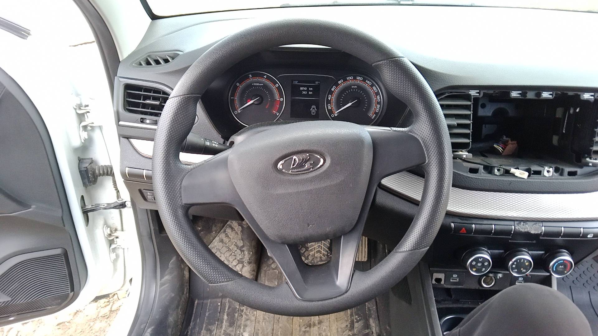 Lada Vesta седан,  68 740 км, 2023 года в лизинг