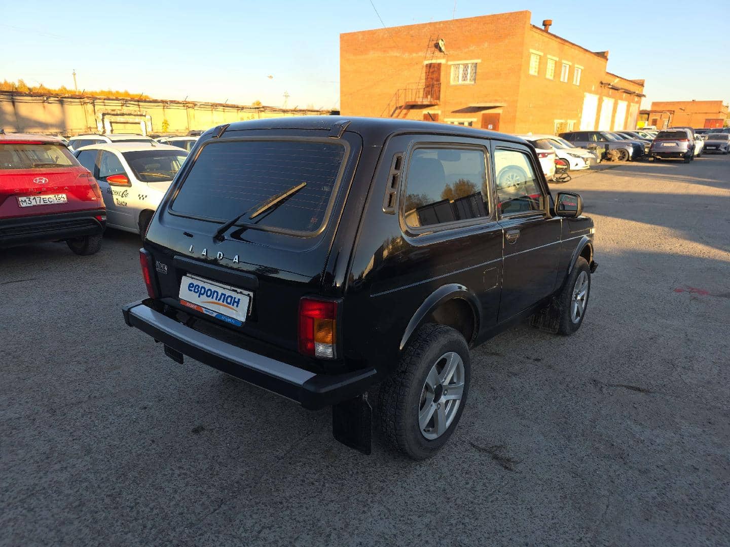 Lada Niva Legend 3 дв,  43 677 км, 2025 года в лизинг