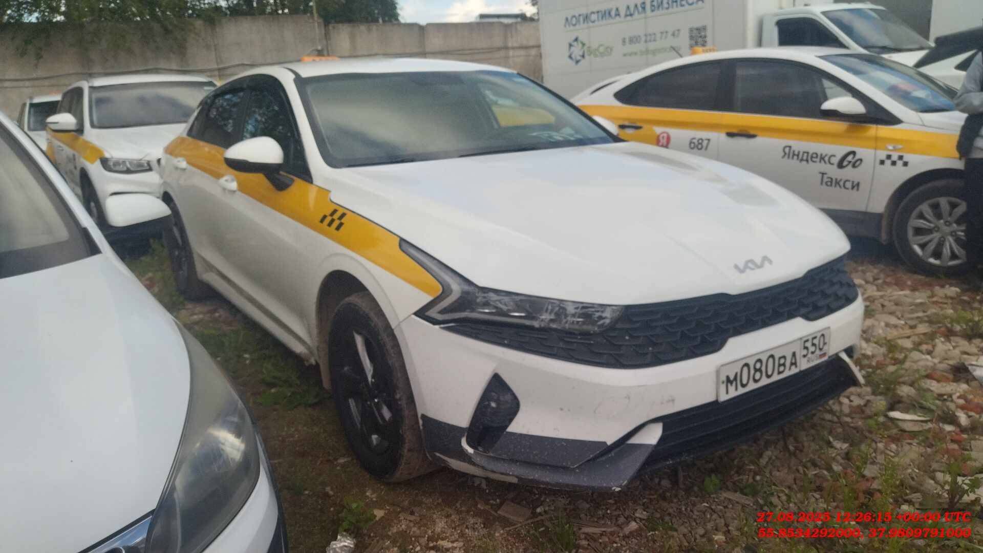 KIA K5,  310 389 км, 2021 года