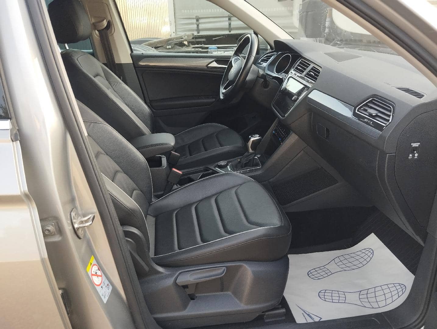 Volkswagen Tiguan,  133 018 км, 2021 года в лизинг