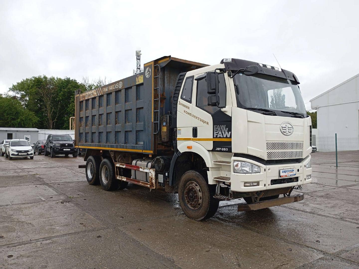 FAW CA3250P66K24T1E5 6х4,  216 492 км, 2023 года в лизинг
