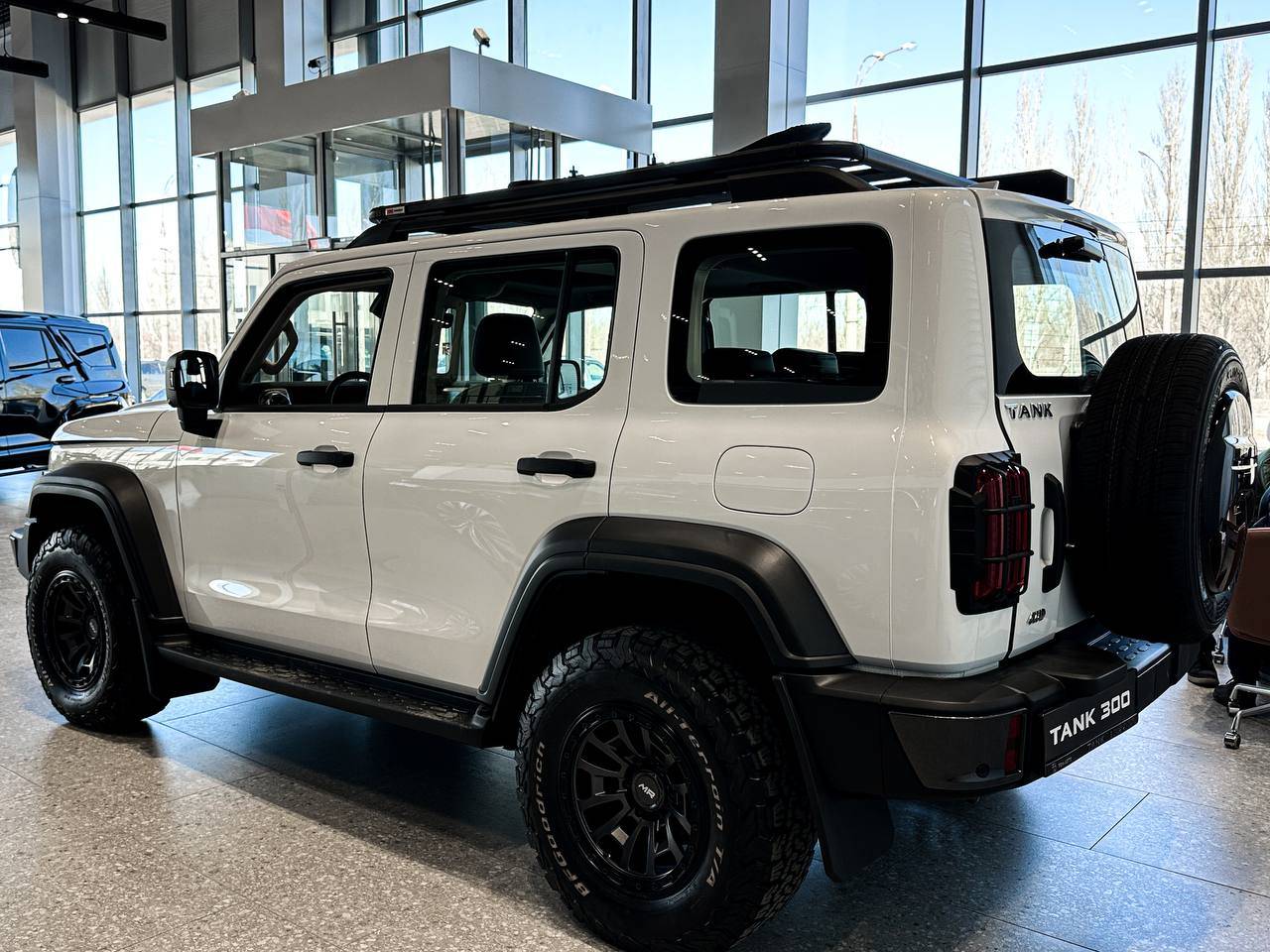 Tank 300 Adventure 2.0 8AT 4WD
