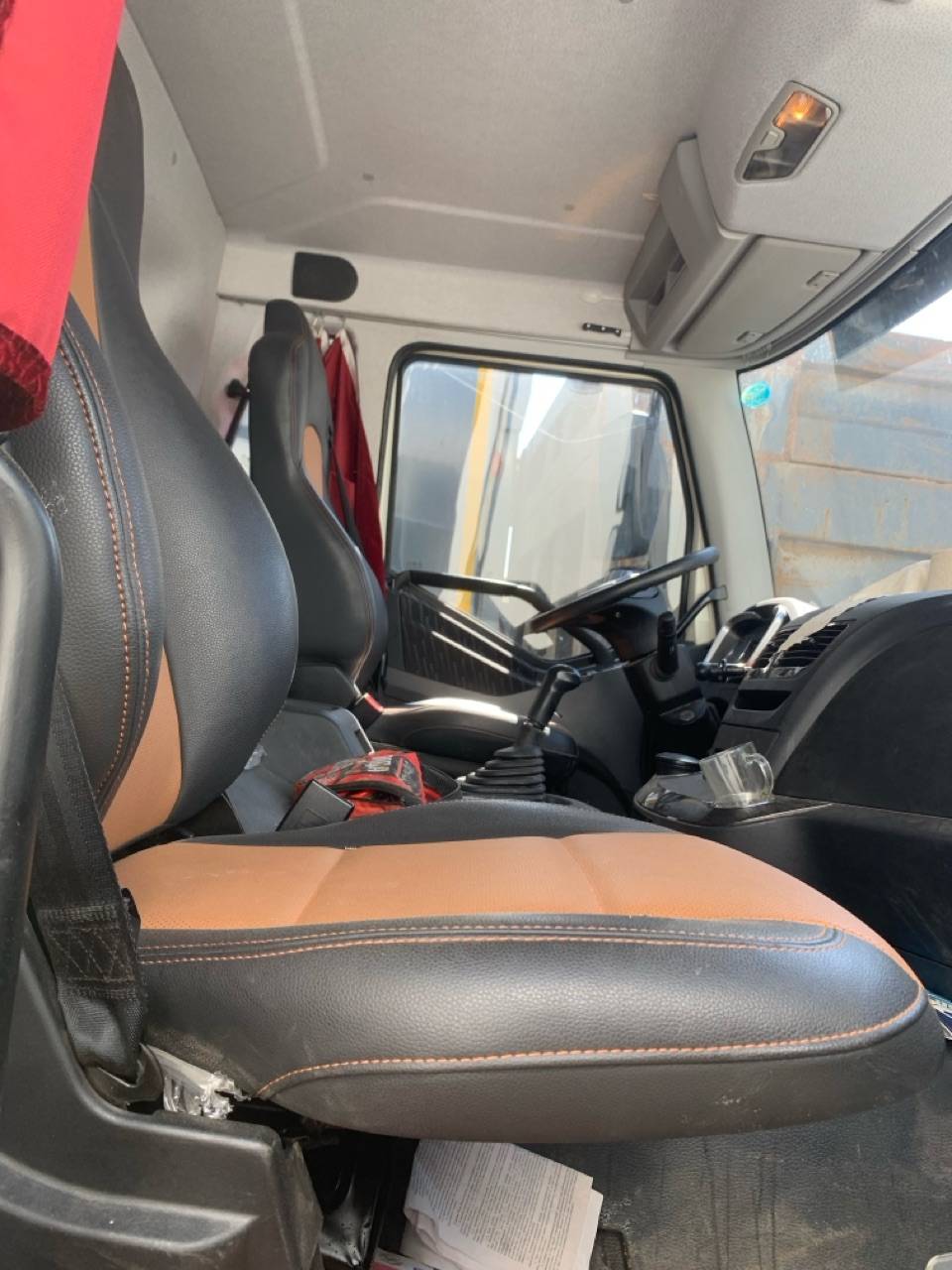 FAW CA3310P66K24T4E5 8х4,  35 364 км, 2023 года