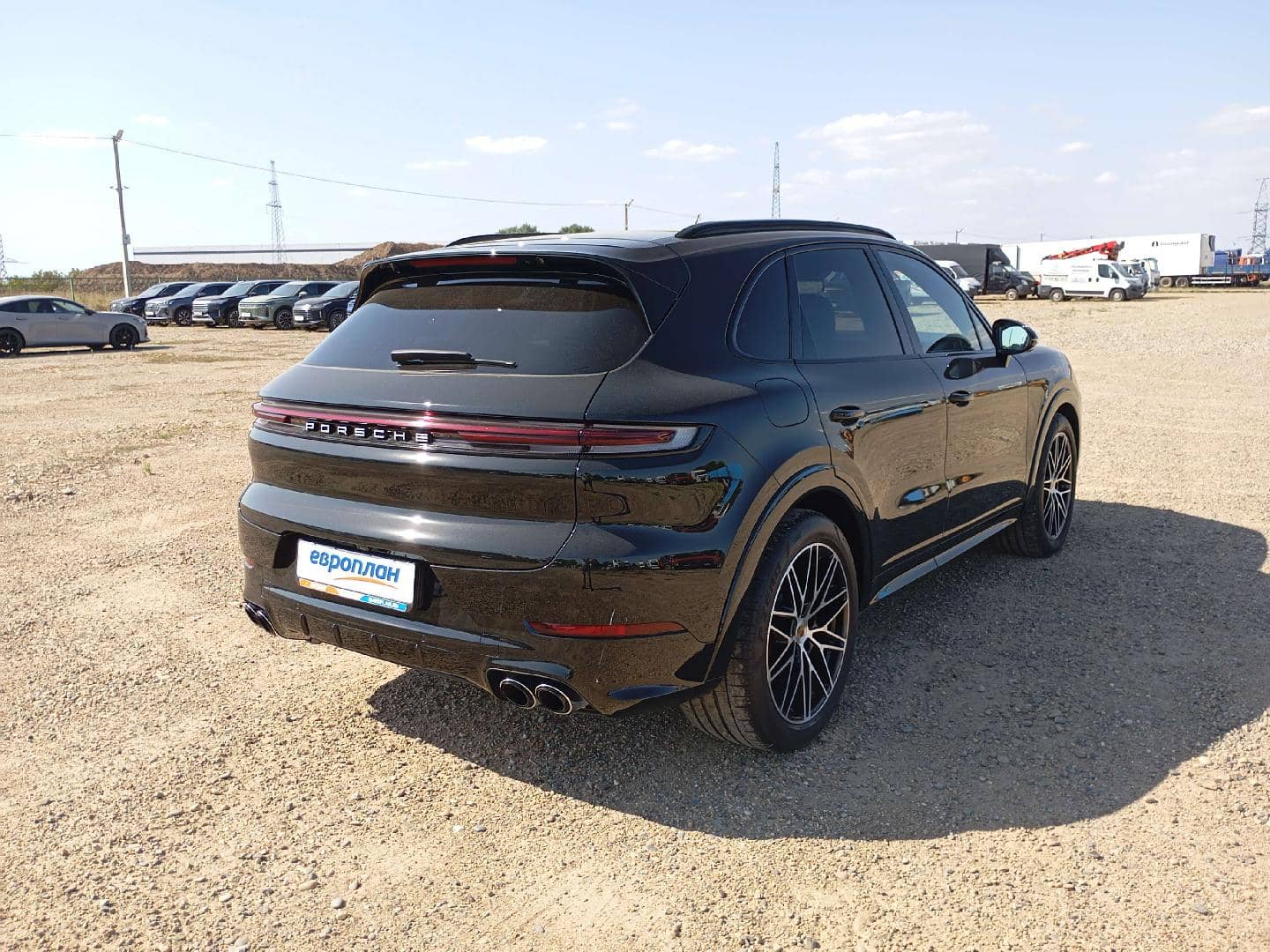 Porsche Cayenne,  36 702 км, 2023 года в лизинг