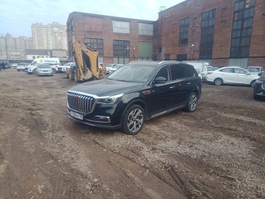 Hongqi HS7