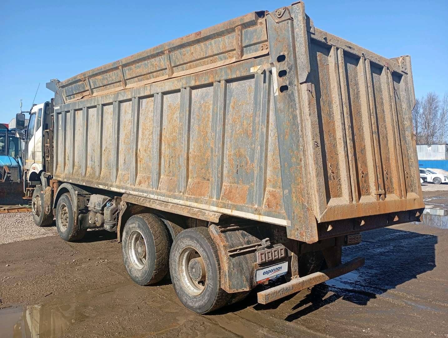 FAW CA3310P66K2T1E5 8х4,  279 516 км, 2023 года в лизинг