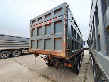 HOWO ZZ3317V386GE1 8х4