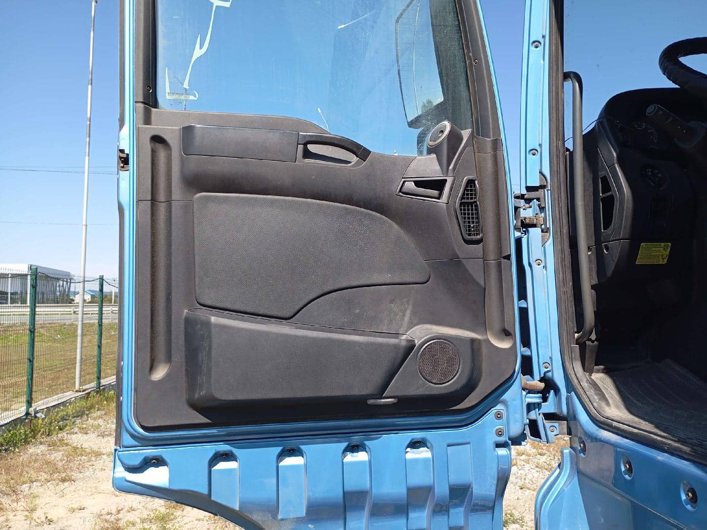 Sitrak C7H 4x2 ZZ4186V361HE,  296 143 км, 2022 года в лизинг