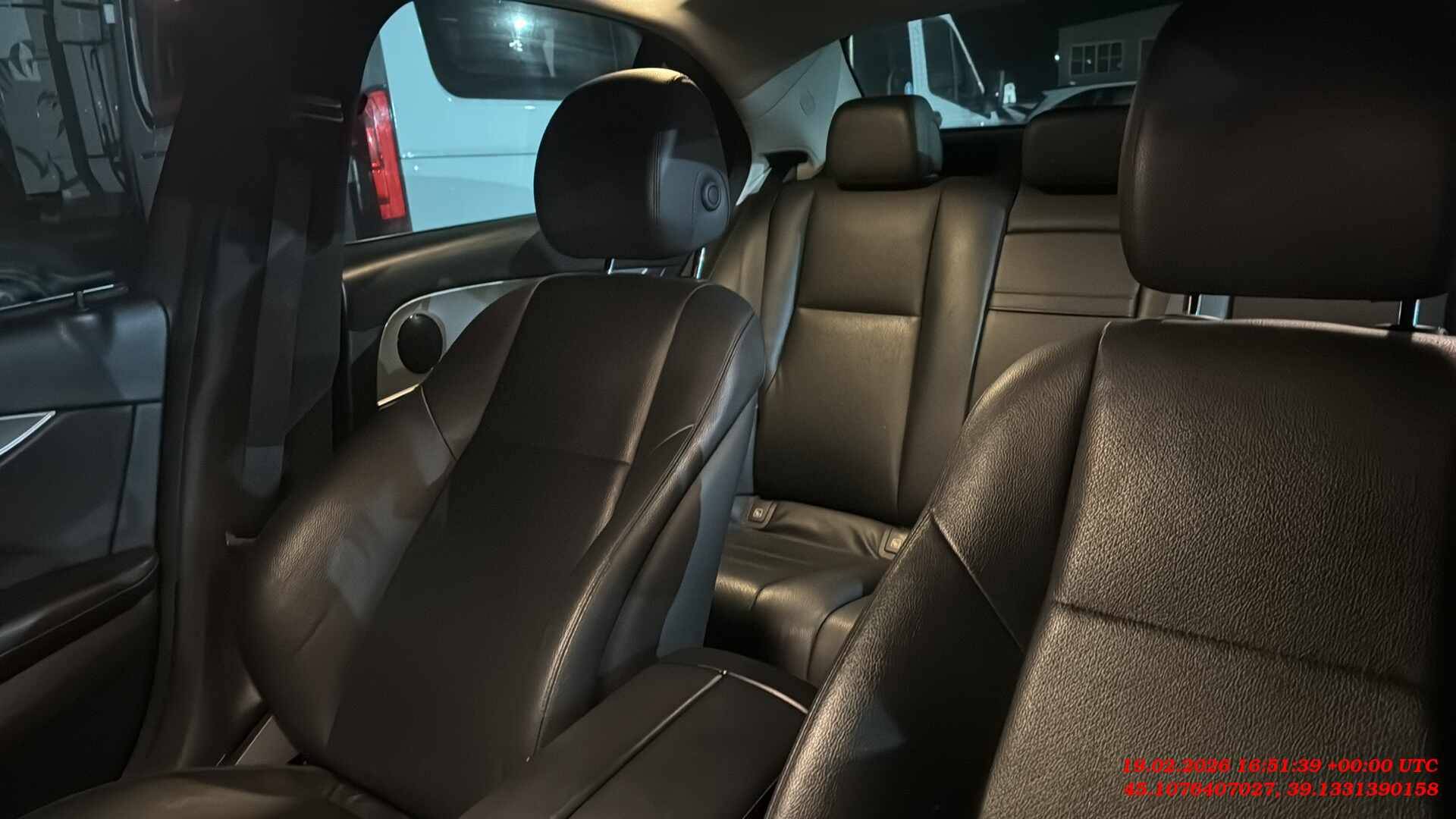 Mercedes-Benz E седан,  206 729 км, 2019 года