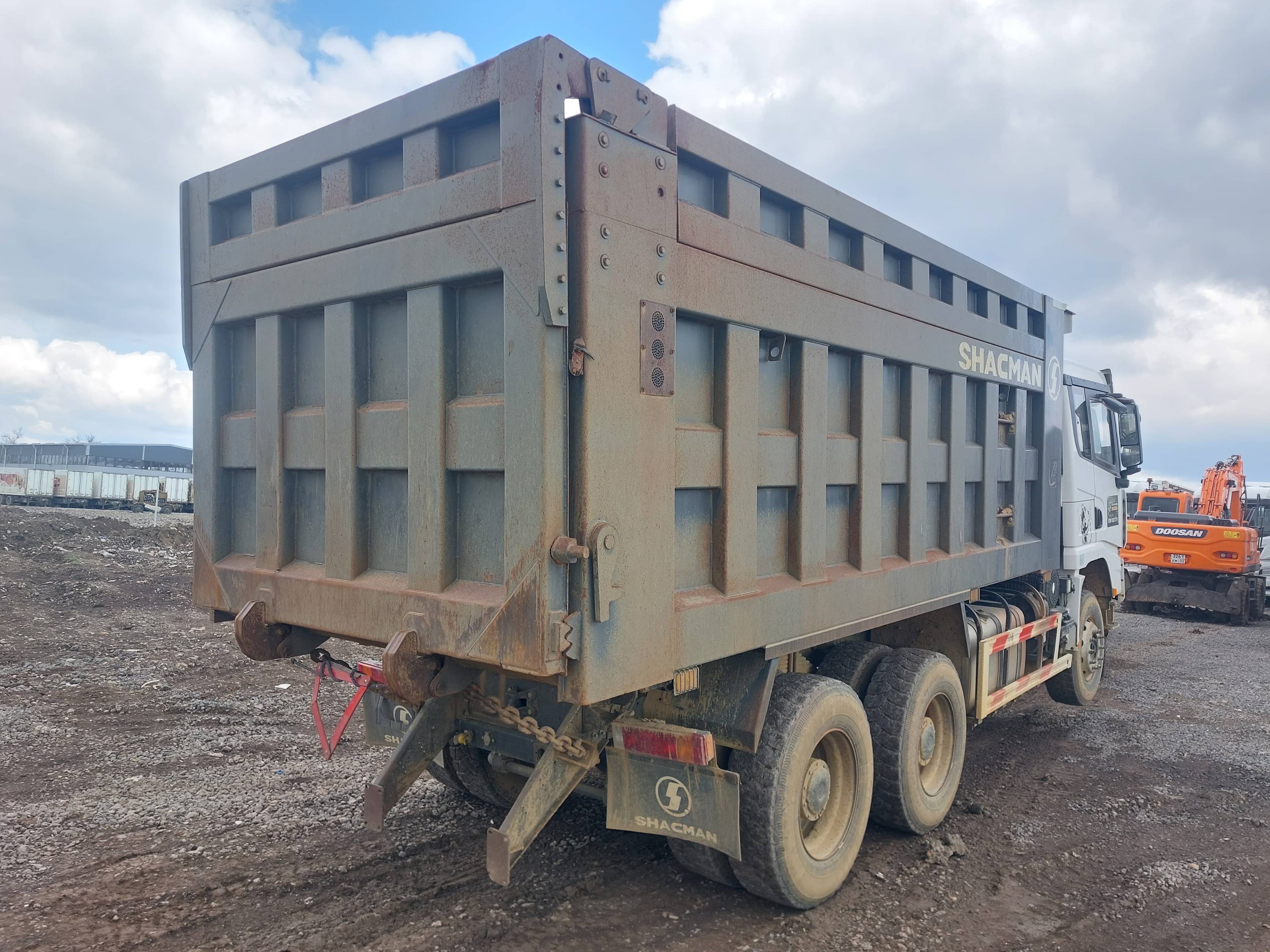 Shacman SX32556T384C Лот 000007571
