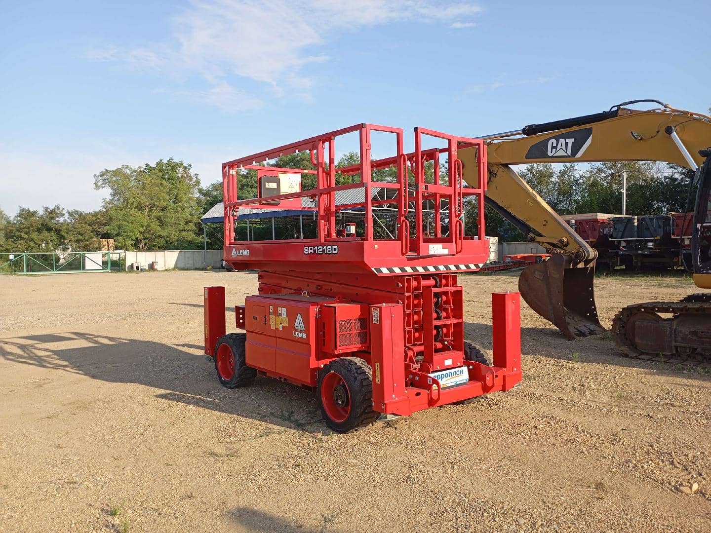 LGMG  (LinGong Machinery Group) SR1218D ножничный подъемник, 2023 года в лизинг