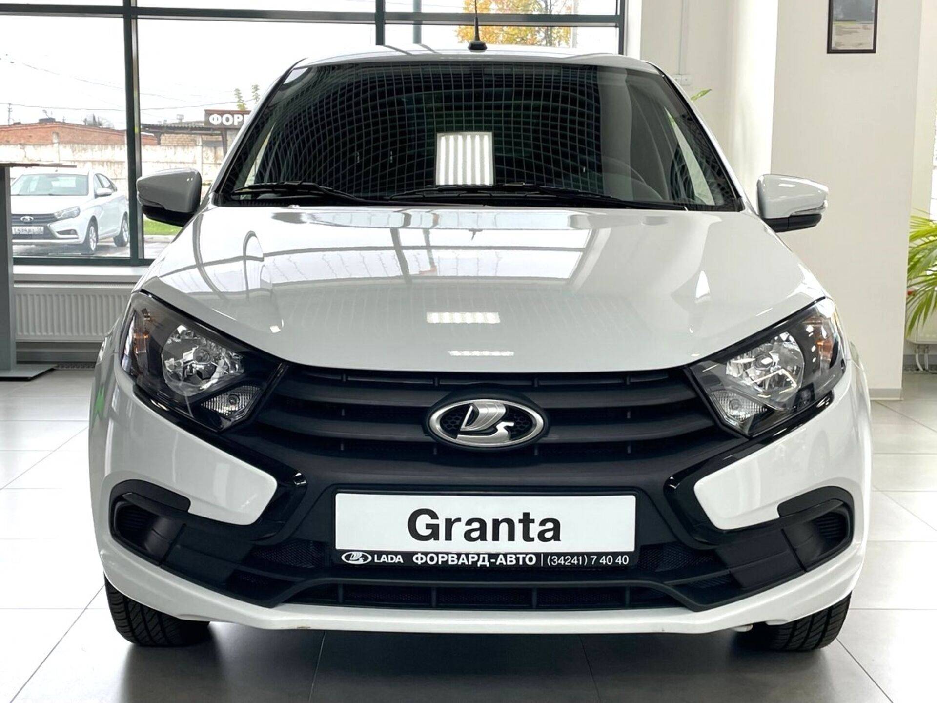 Lada Granta седан Classic 24 Кондиционер 1.6 90hp 5MT