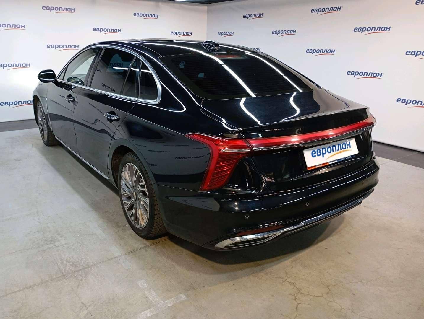 Hongqi H5,  218 513 км, 2023 года в лизинг