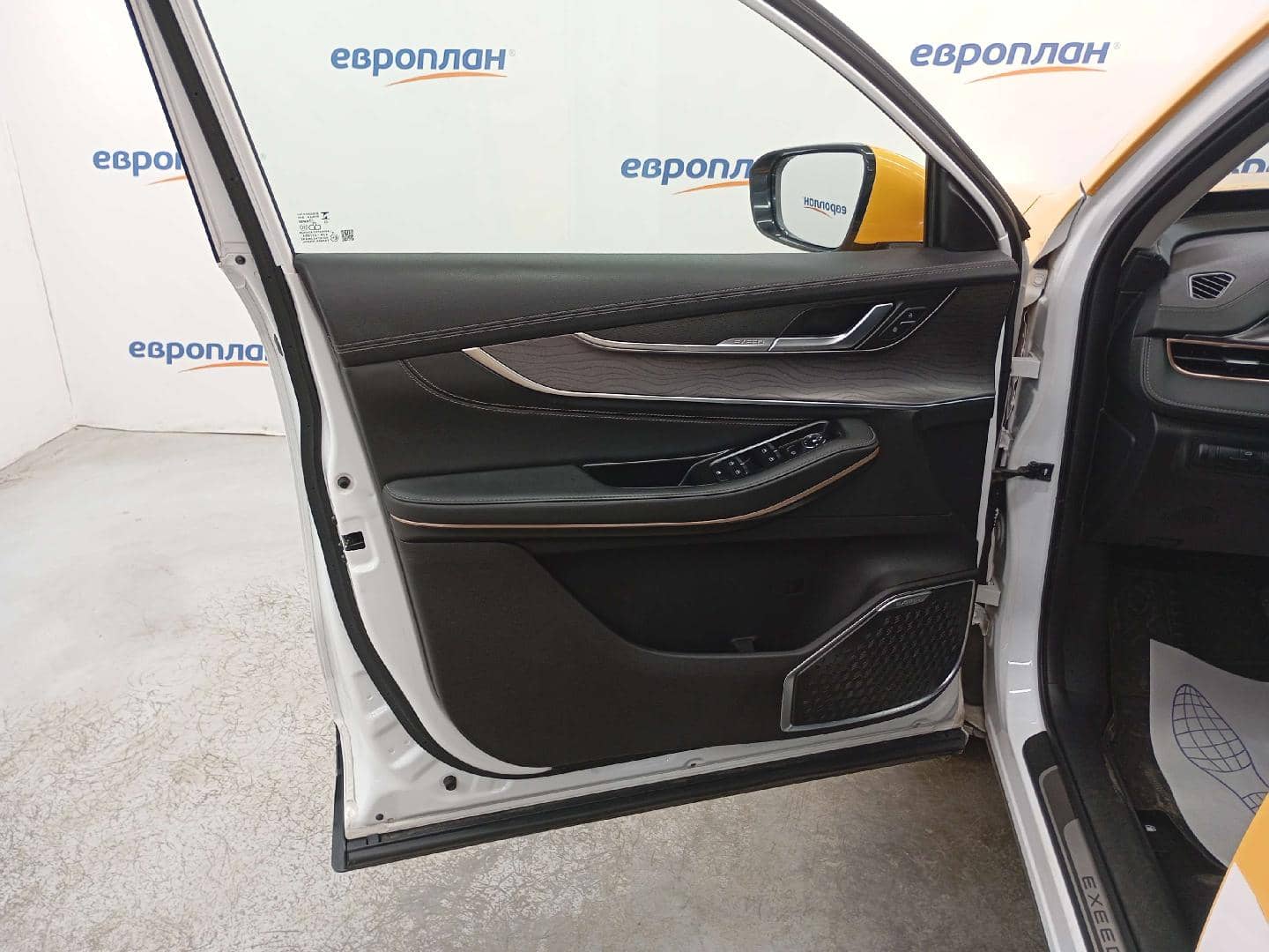 EXEED LX,  211 857 км, 2023 года в лизинг