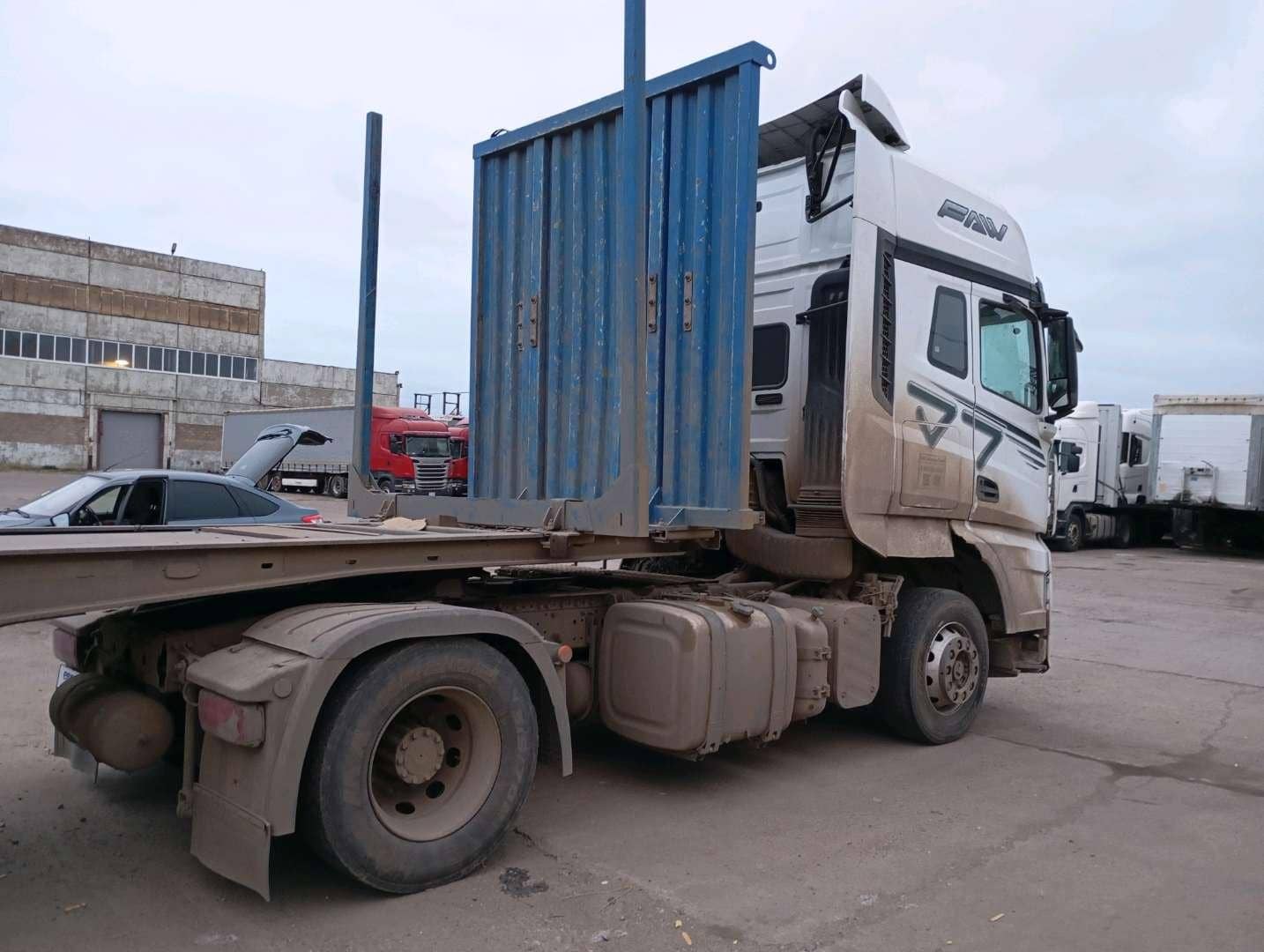 FAW CA4180P77K25E5 4x2,  288 883 км, 2024 года в лизинг
