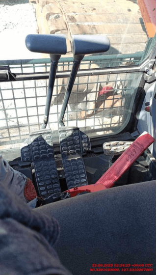 HITACHI ZX380LC-5G,  1 км, 2022 года в лизинг