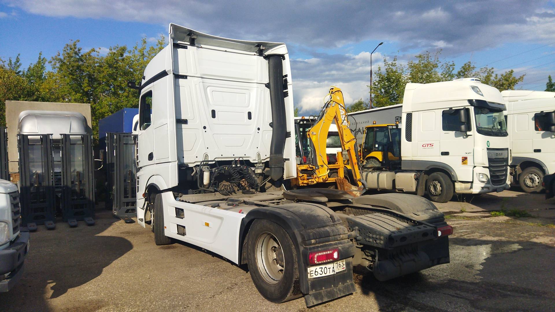 Mercedes-Benz Actros 5 1851 LS 4x2 (BigSpace),  573 403 км, 2022 года в лизинг