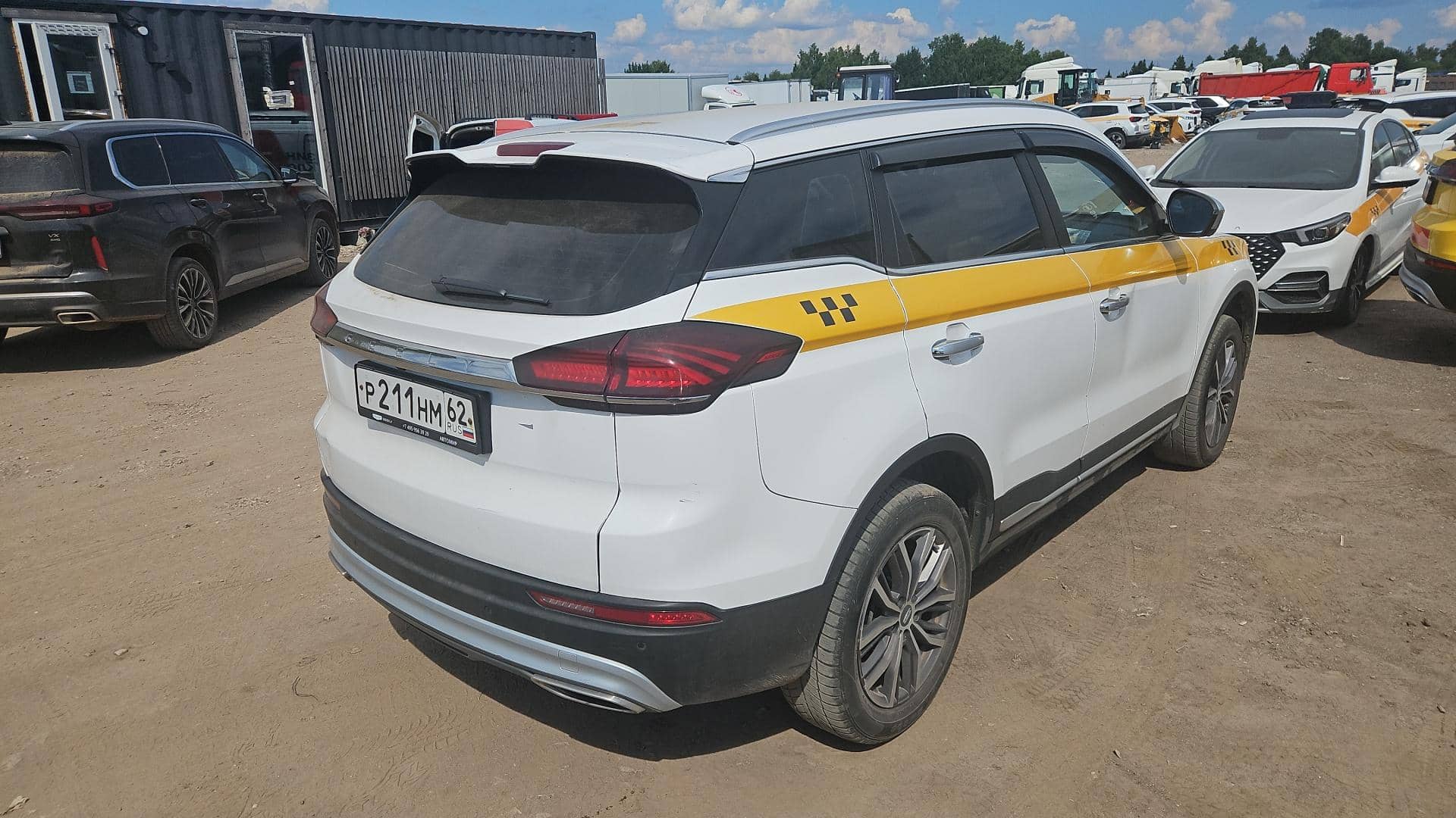 Geely Atlas Pro,  129 191 км, 2024 года в лизинг