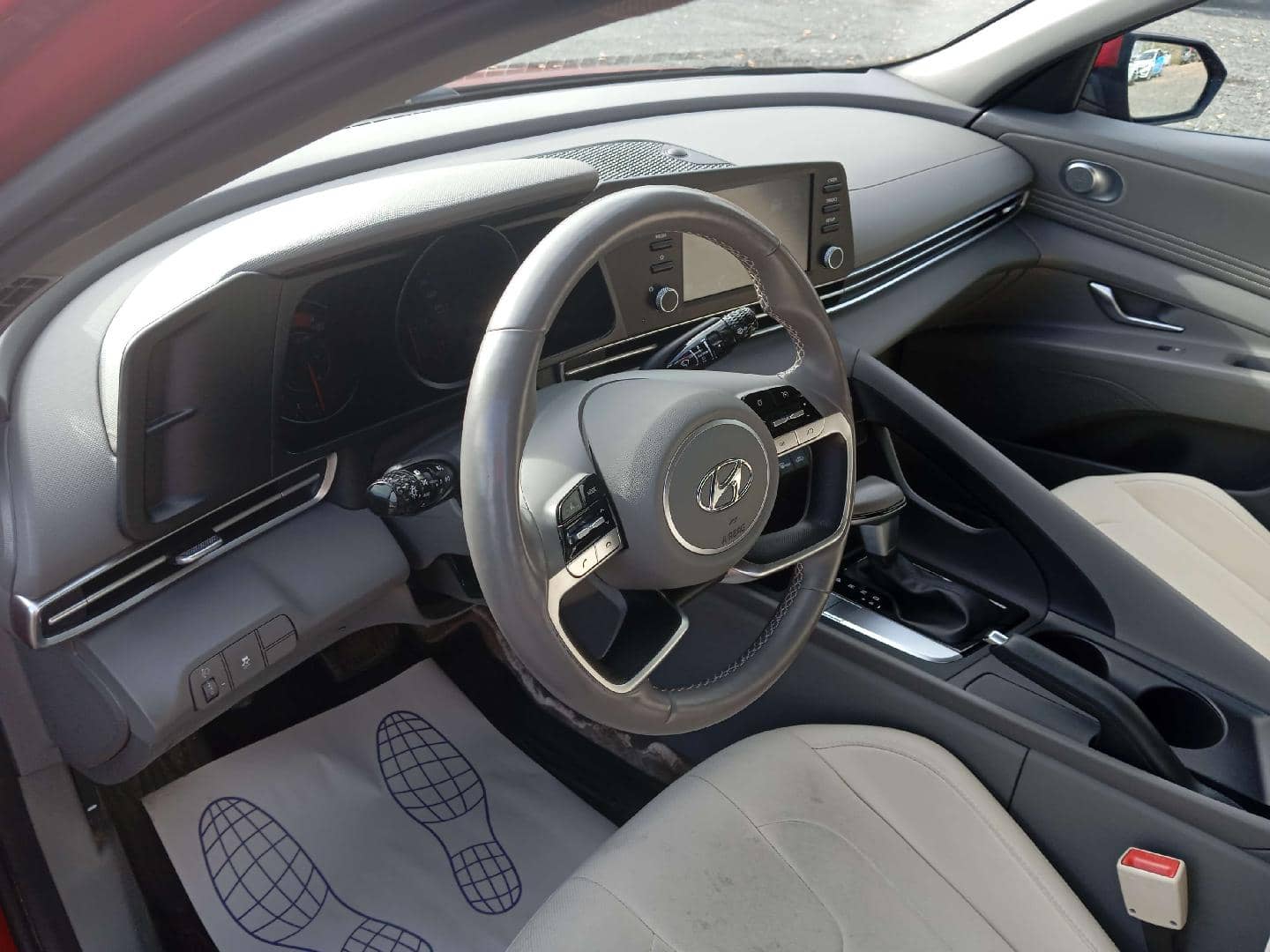 Hyundai Elantra,  83 704 км, 2022 года в лизинг