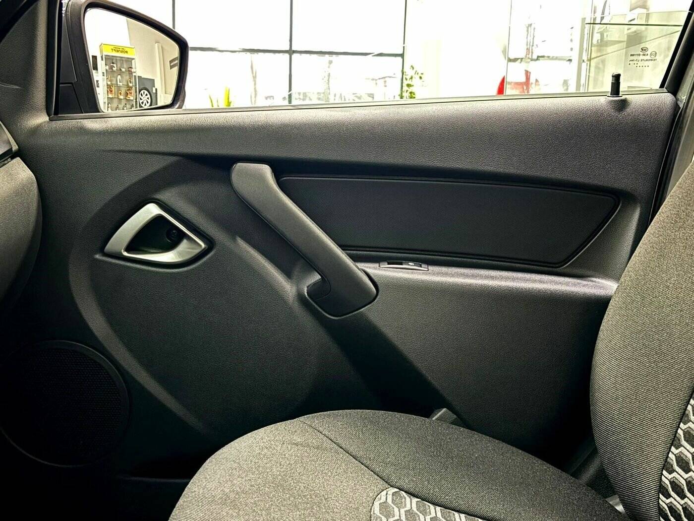 Lada Granta седан Classic 24 Кондиционер 1.6 90hp 5MT