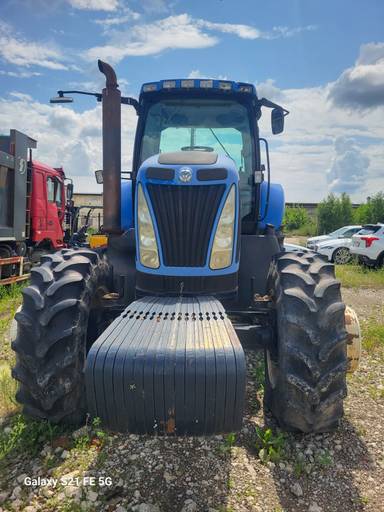NEW HOLLAND T8050