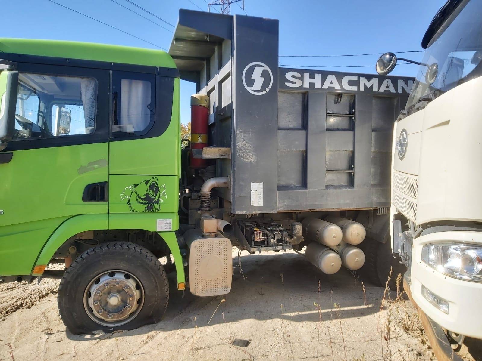 Shacman SX32586R384C,  245 000 км, 2022 года в лизинг