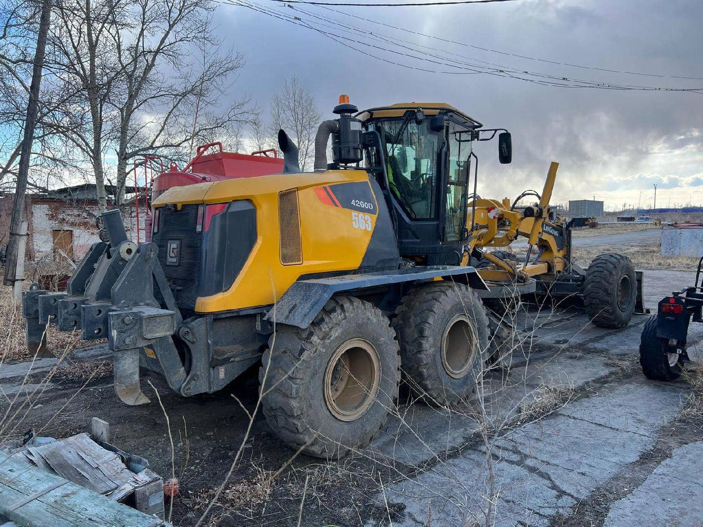 LiuGong CLG4260D,  4 214 км, 2024 года в лизинг