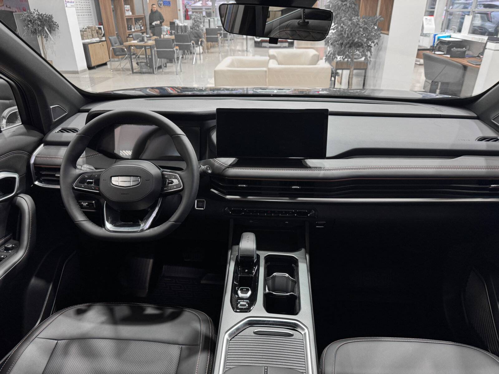 Geely Okavango Flagship 2.0T 7DCT 2WD