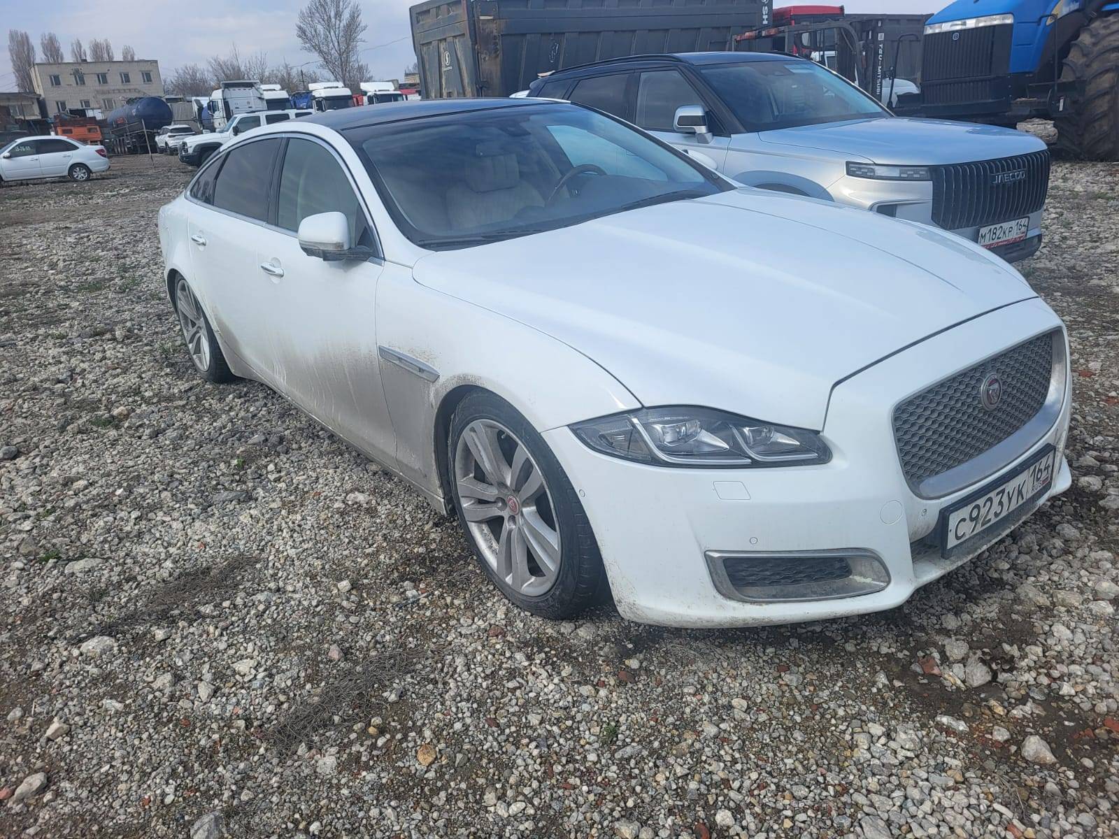 Jaguar XJ