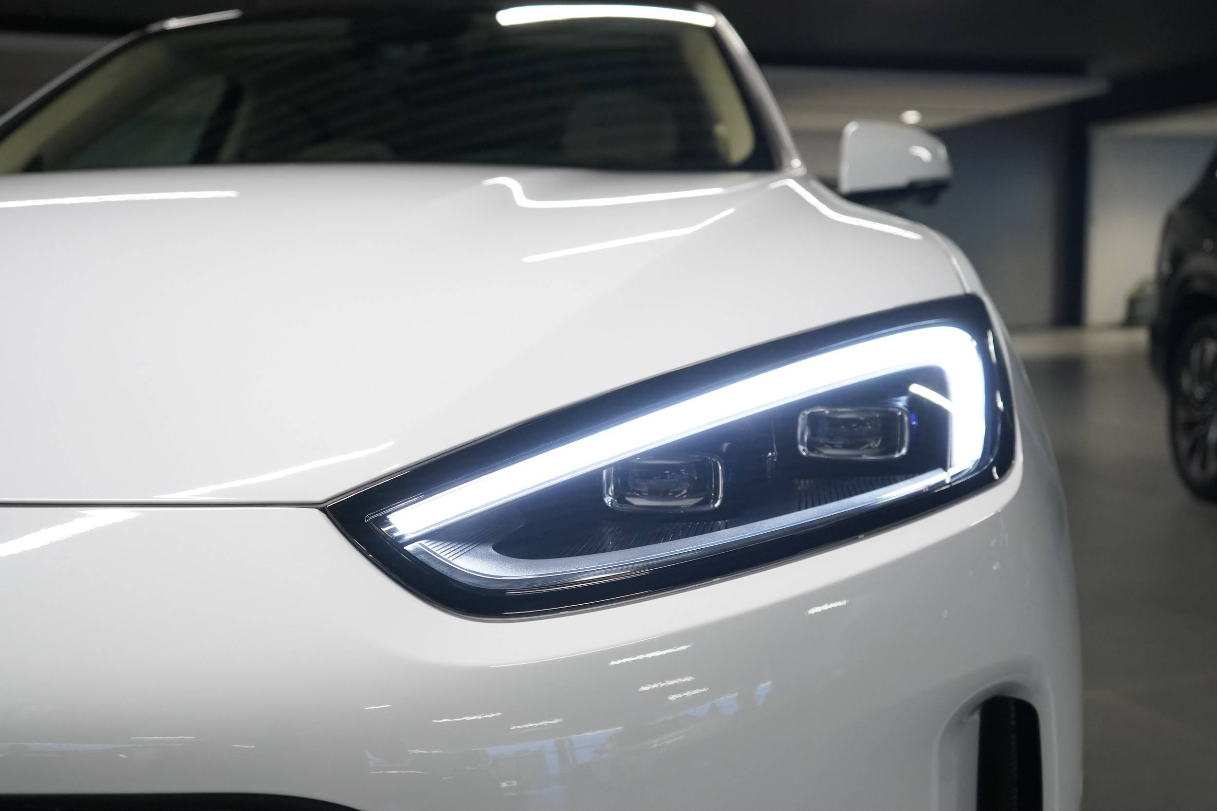 Seres M5 Premium 1.5hyb AT 4WD