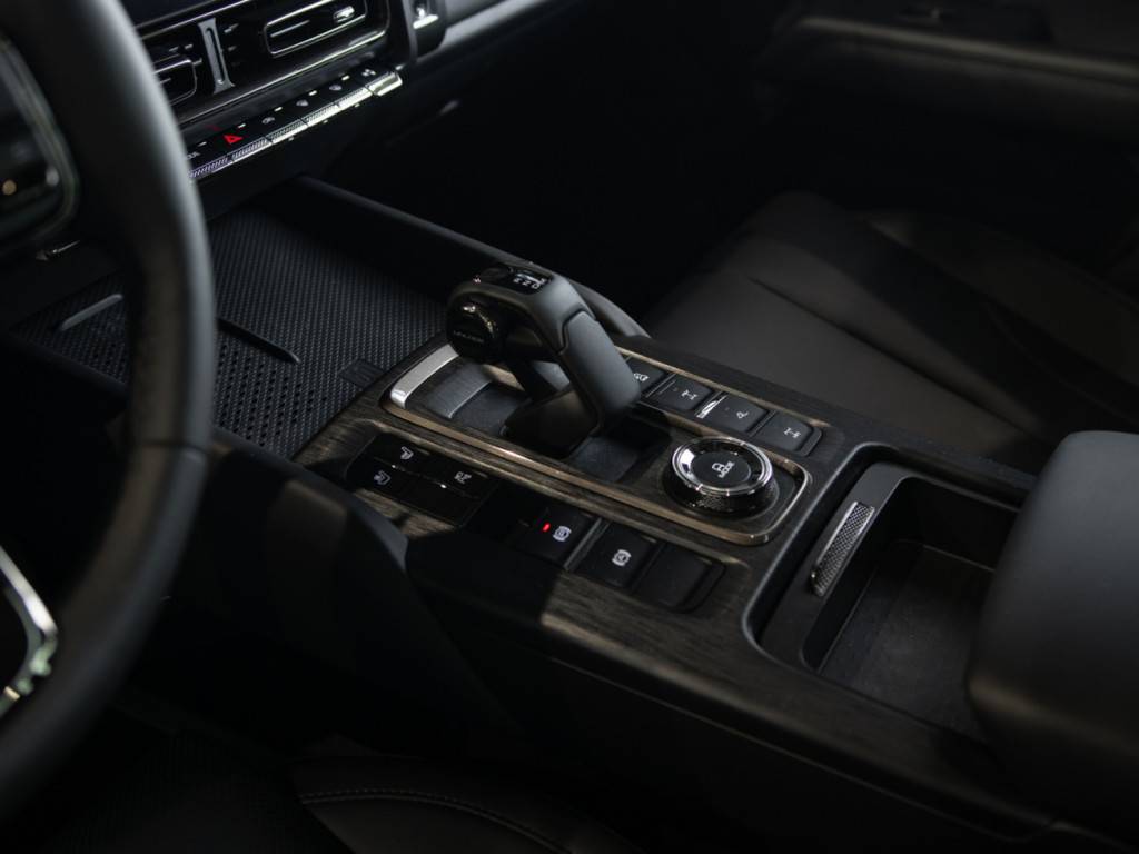 Haval H9 Premium 2.0T 8AT 4WD