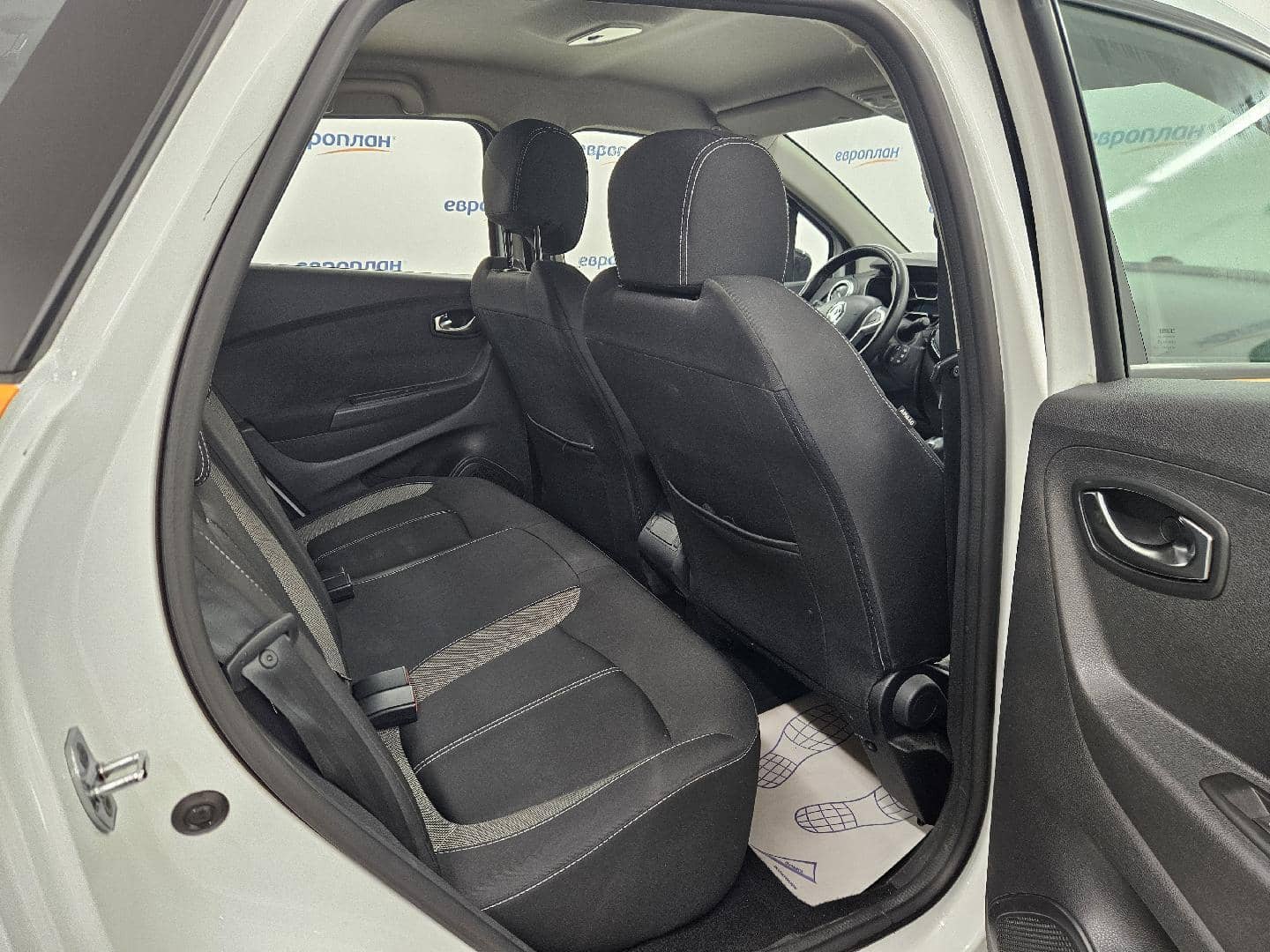 Renault Kaptur,  166 468 км, 2022 года в лизинг