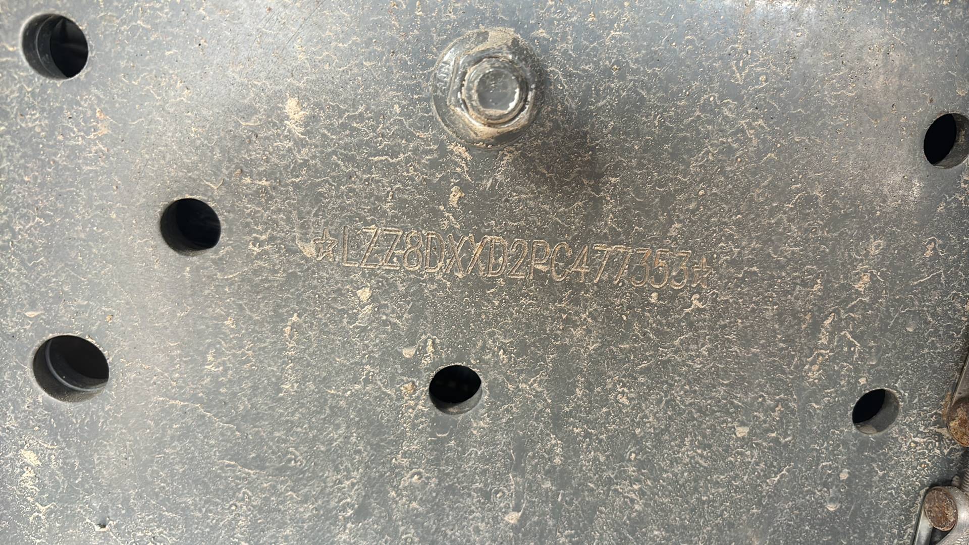 Sitrak ZZ3316V386ME,  143 875 км, 2023 года в лизинг