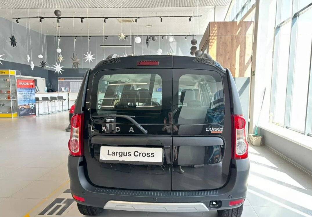 Lada Largus Cross Энджой 5 мест 1.6 106 л.с. МТ (Enjoy)