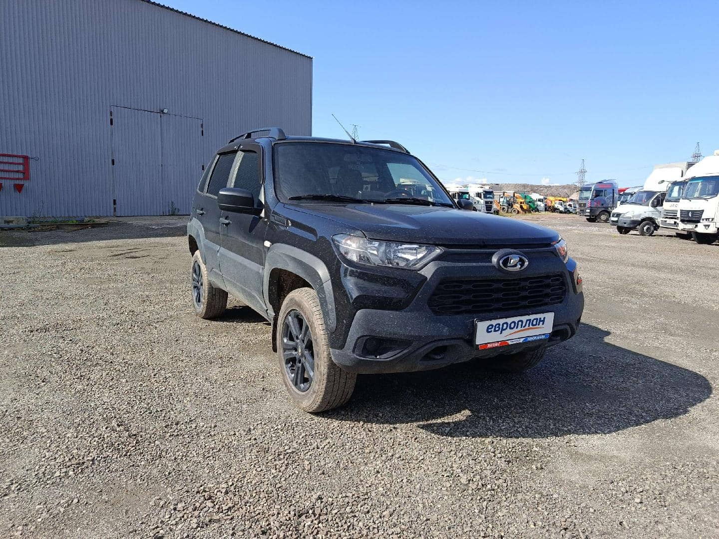 Lada Niva Travel