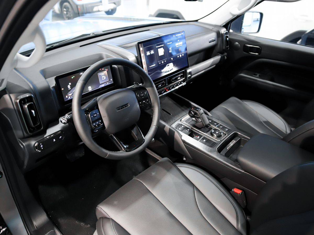 Haval H9 Premium 2.0T 8AT 4WD