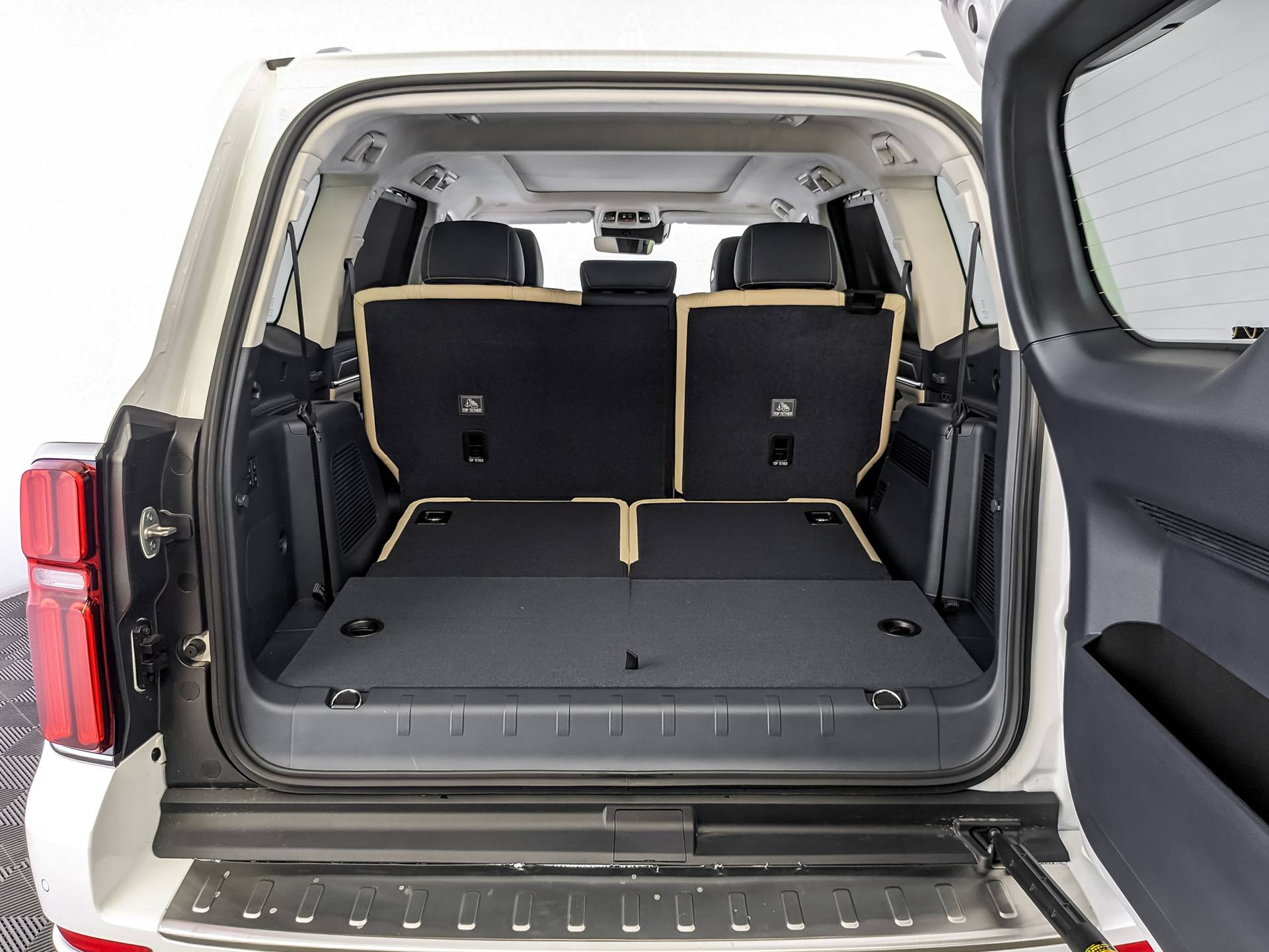 Tank 500 Urban 2.0 HEV 9AT 4WD
