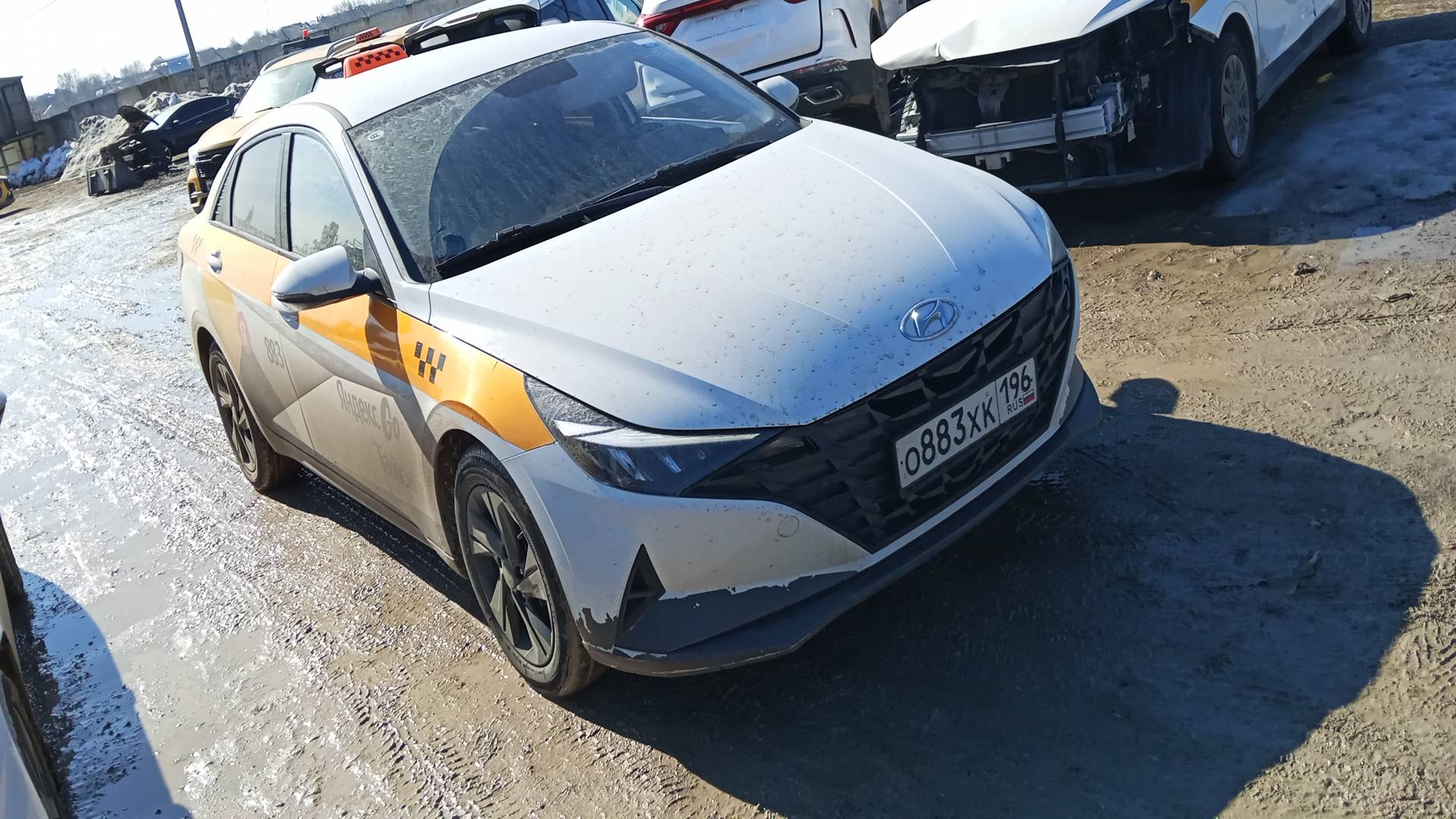 Hyundai Elantra,  143 407 км, 2023 года в лизинг