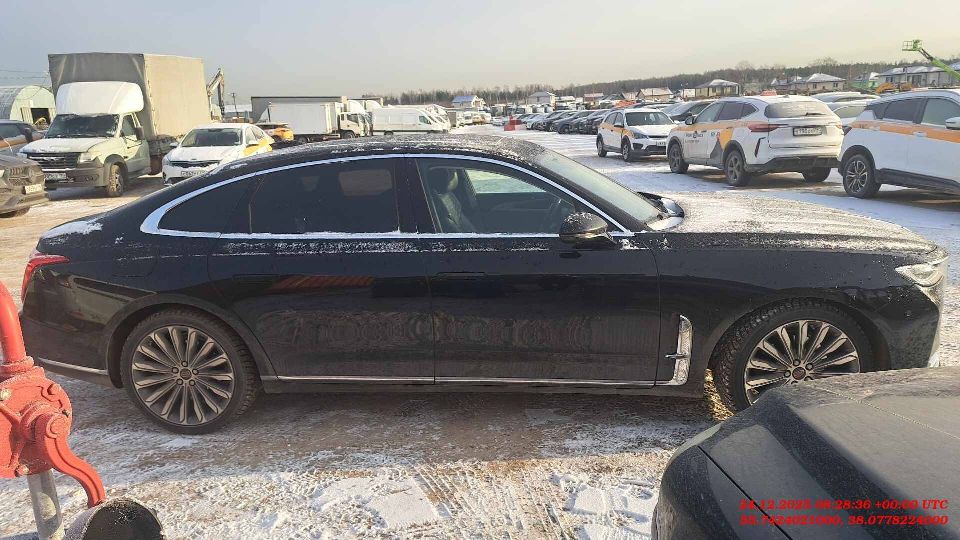 Hongqi H9,  106 672 км, 2023 года в лизинг