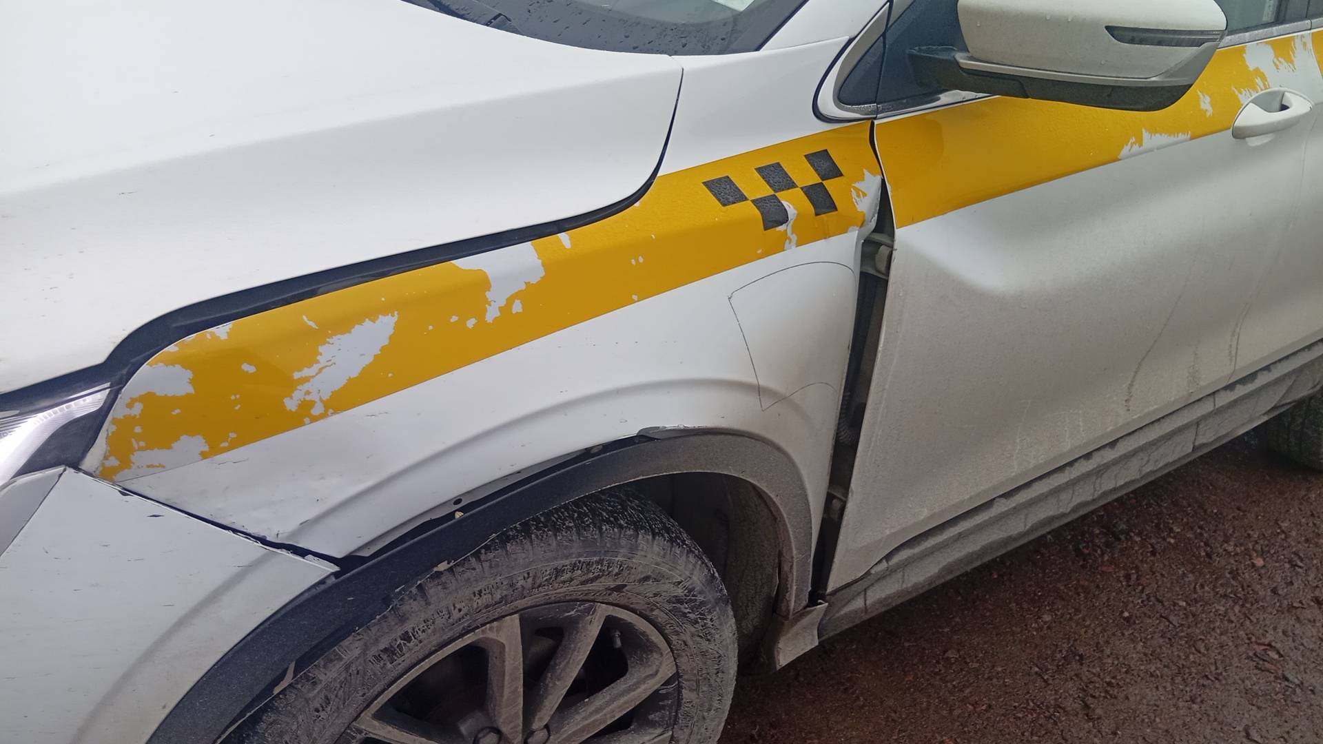 Geely Coolray,  206 116 км, 2023 года в лизинг