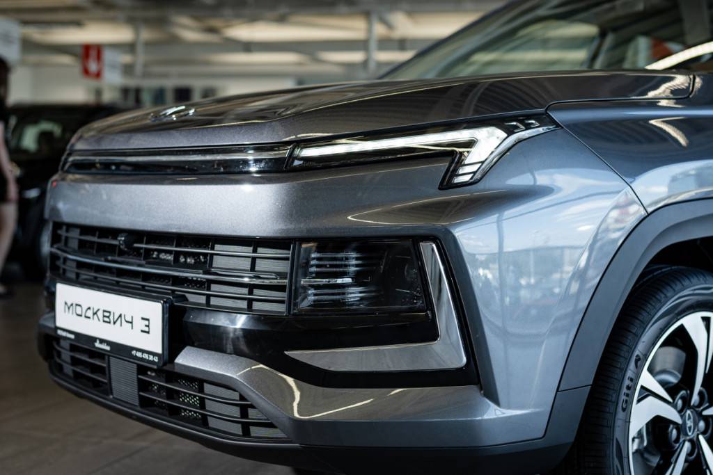 Москвич 3 Стандарт плюс 1.5Т CVT