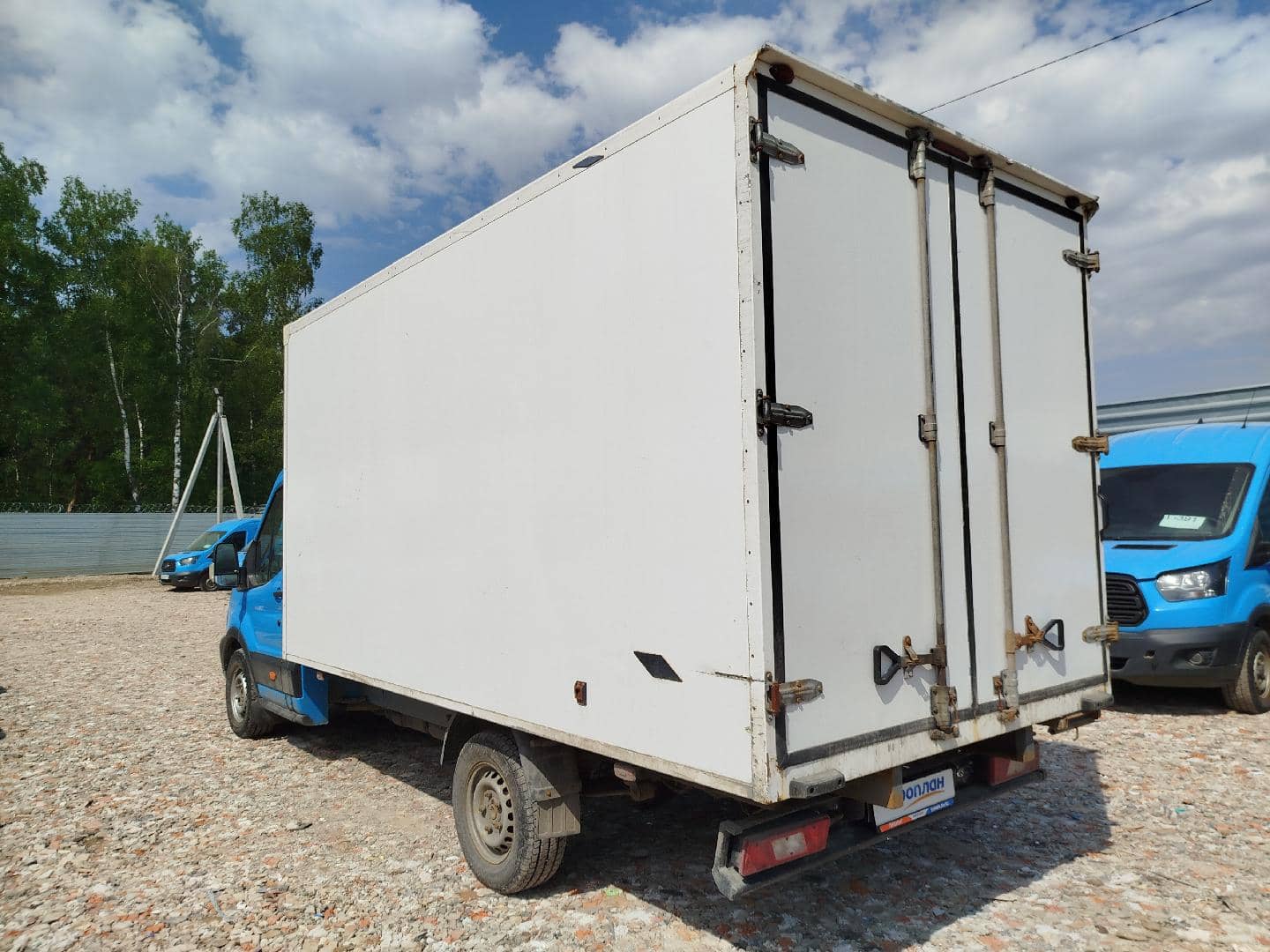 Ford Transit Chassis Cab Base 470E L4H1 2.2TDi 155hp 6MT RWD,  193 585 км, 2021 года в лизинг