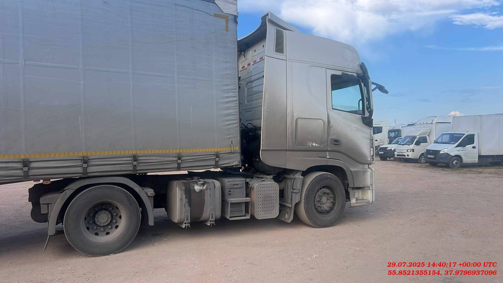 DongFeng GX DFH4180 4x2,  605 569 км, 2023 года в лизинг