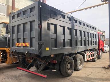 Shacman SX33186T366C