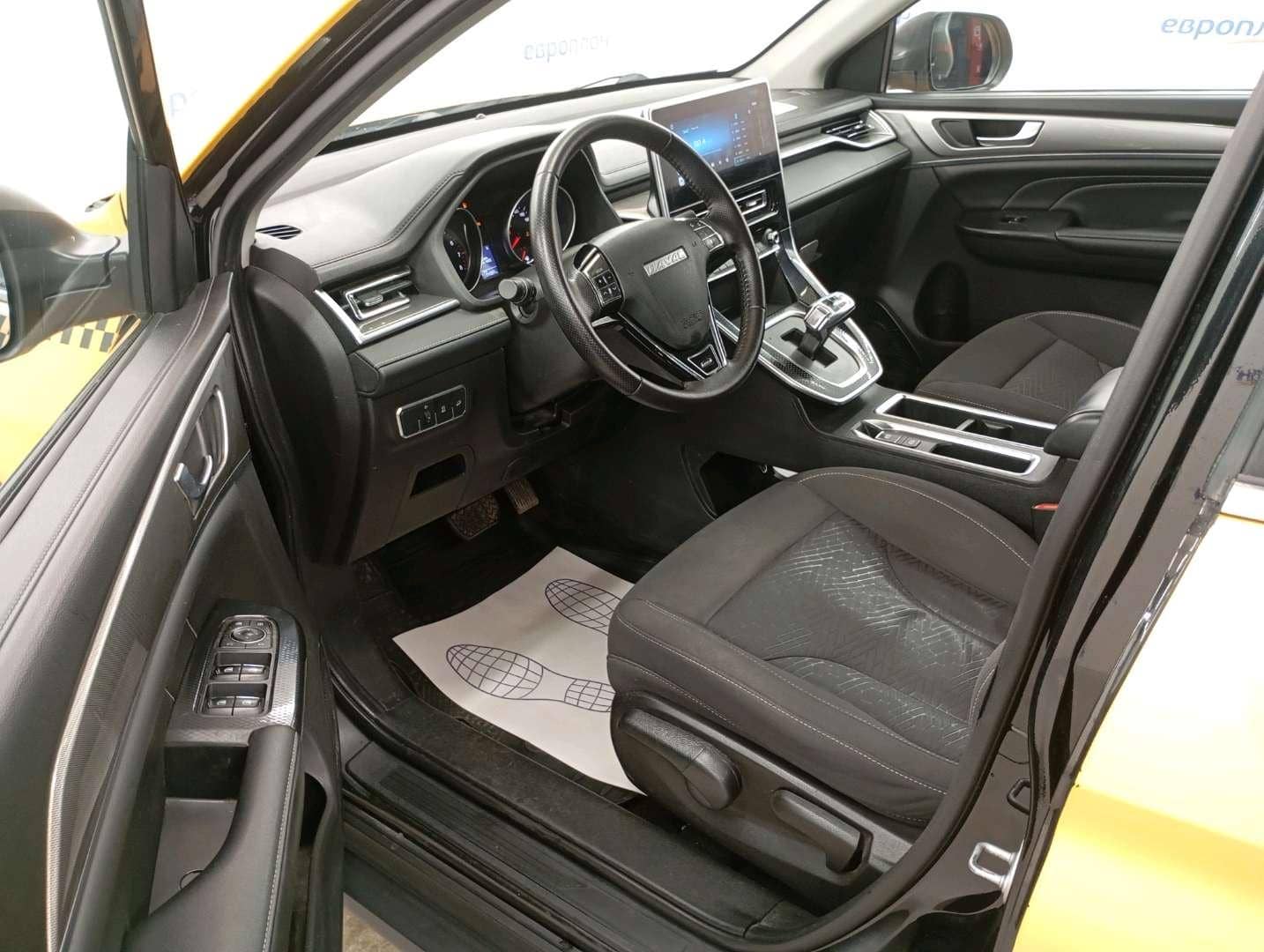 Haval M6,  214 367 км, 2023 года в лизинг