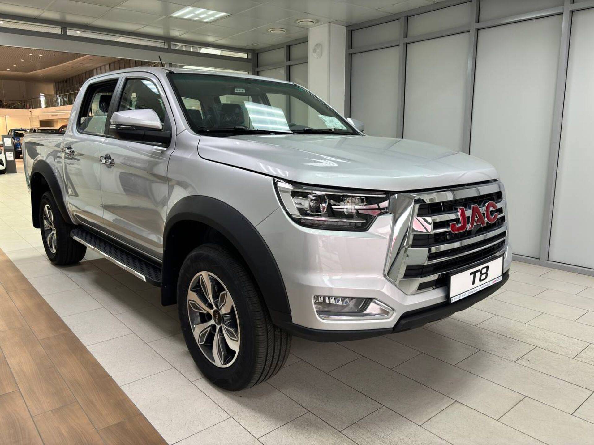 JAC T8 Full Extra 2.0T 6MT 4WD