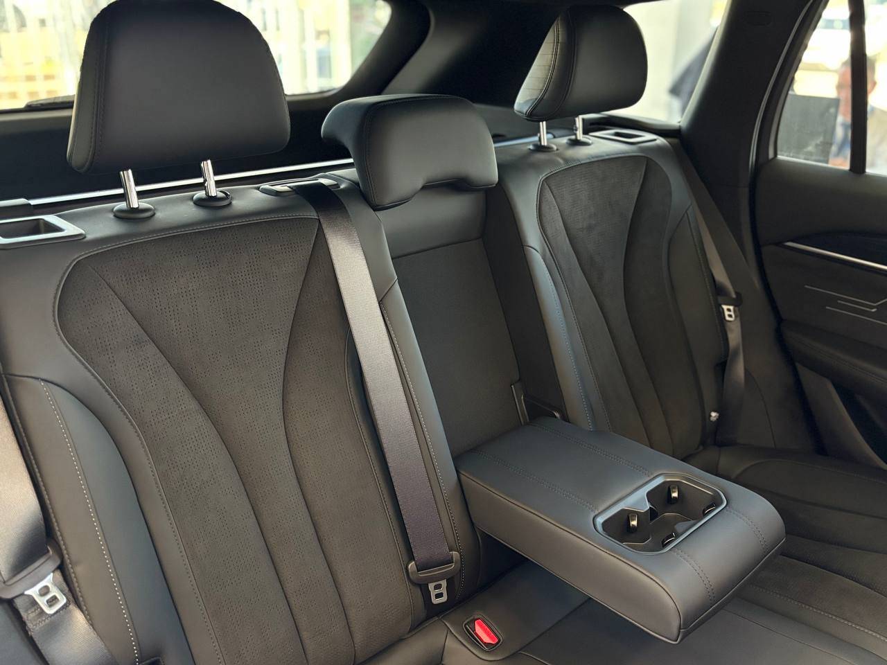 Geely Monjaro Exclusive 2.0T (238 hp) 8AT 4WD