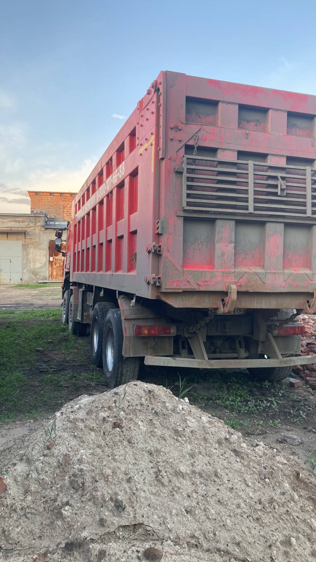 HONGYAN CQ3406HV39,  220 000 км, 2022 года в лизинг